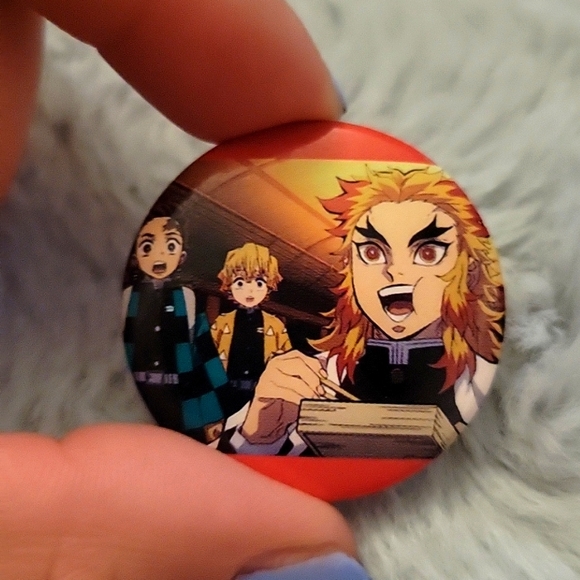 Demon Slayer Pins - Rengoku - Picture 4 of 4